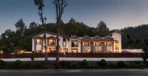 The IVY Boutique Hotel Near Neem Karoli Temple